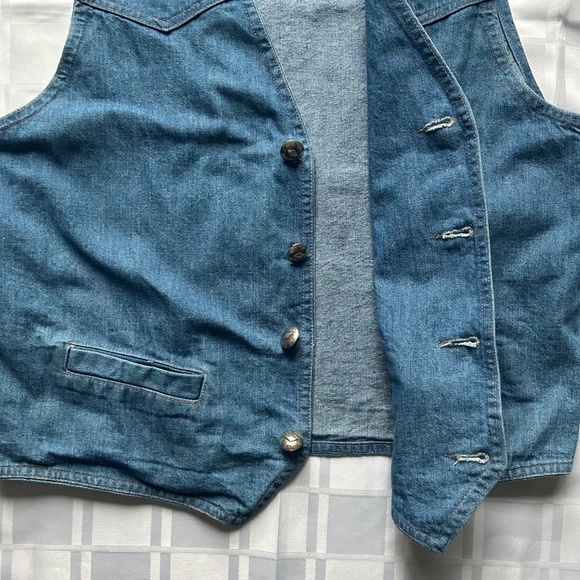 Mid-West Garment Co. (MWG) Vintage Button Closure Blue Denim Vest - Picture 8 of 14